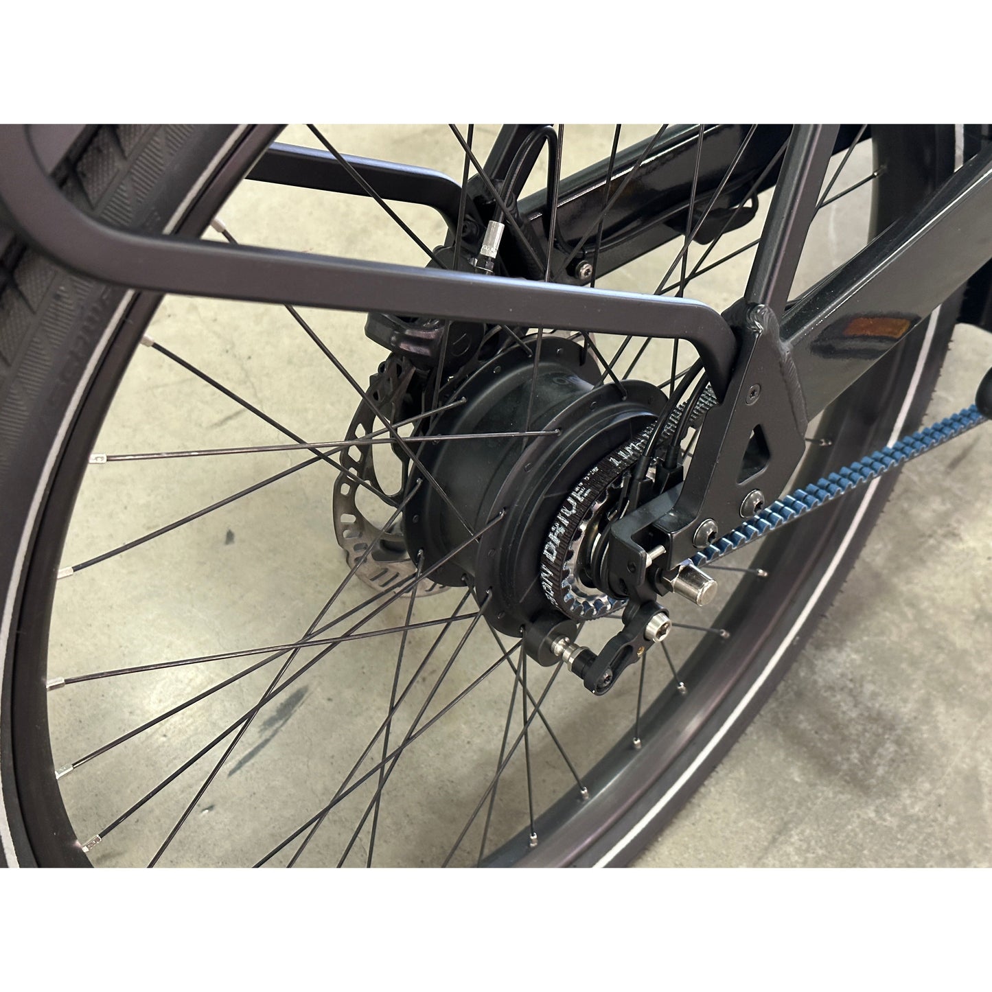USED - Riese & Muller - Nevo (26") Low Step Through - Power in Motion - Electric Bike - Riese & Muller - Canada - Calgary - Alberta