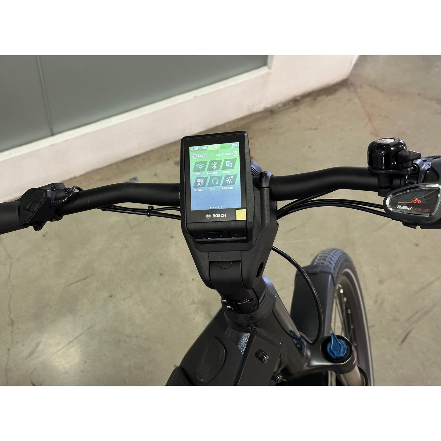 USED - Riese & Muller - Nevo (26") Low Step Through - Power in Motion - Electric Bike - Riese & Muller - Canada - Calgary - Alberta