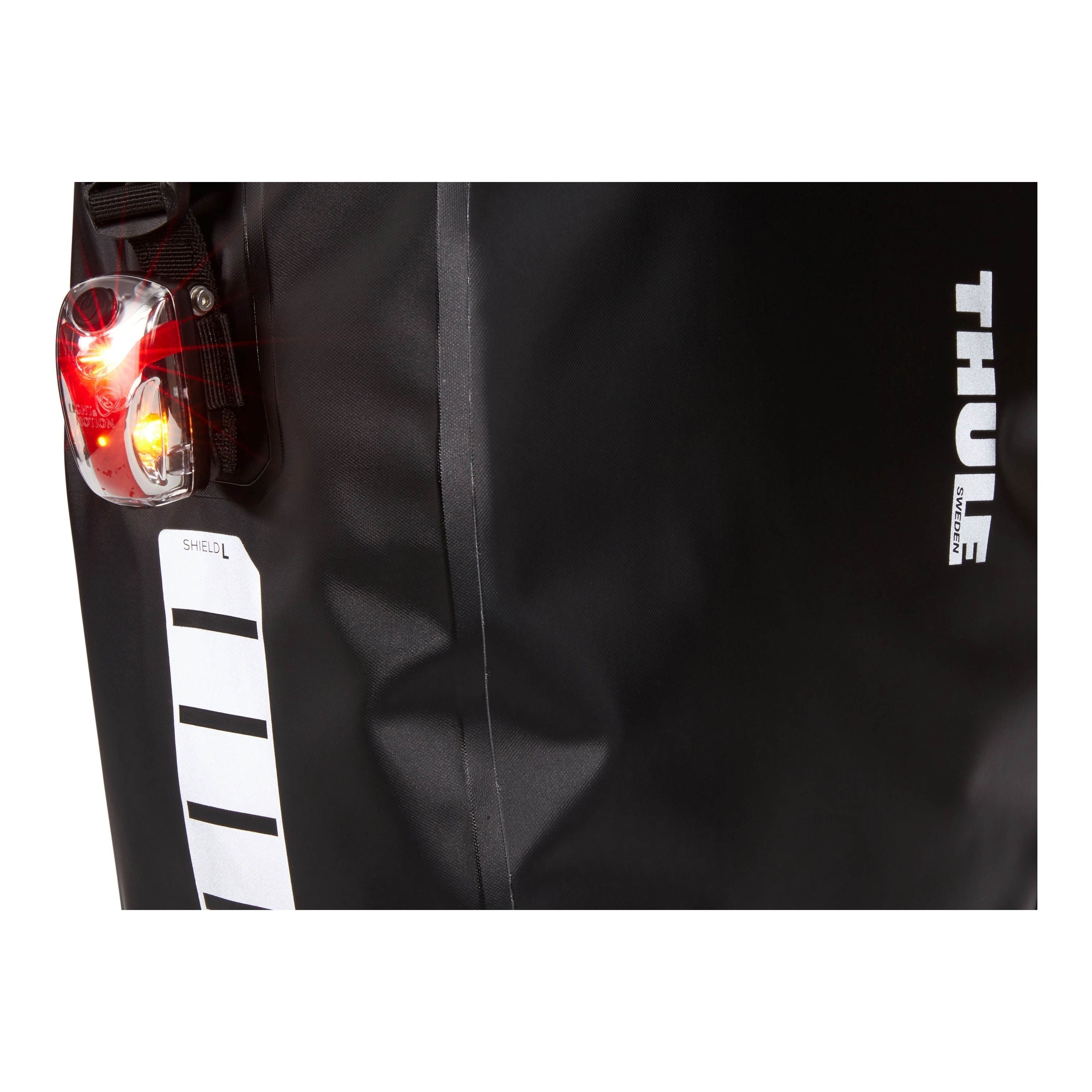 Thule Shield Pannier – Power in Motion